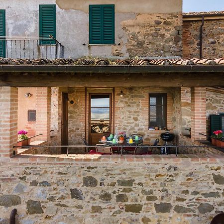 La Terrazza Villa Chianni Eksteriør billede