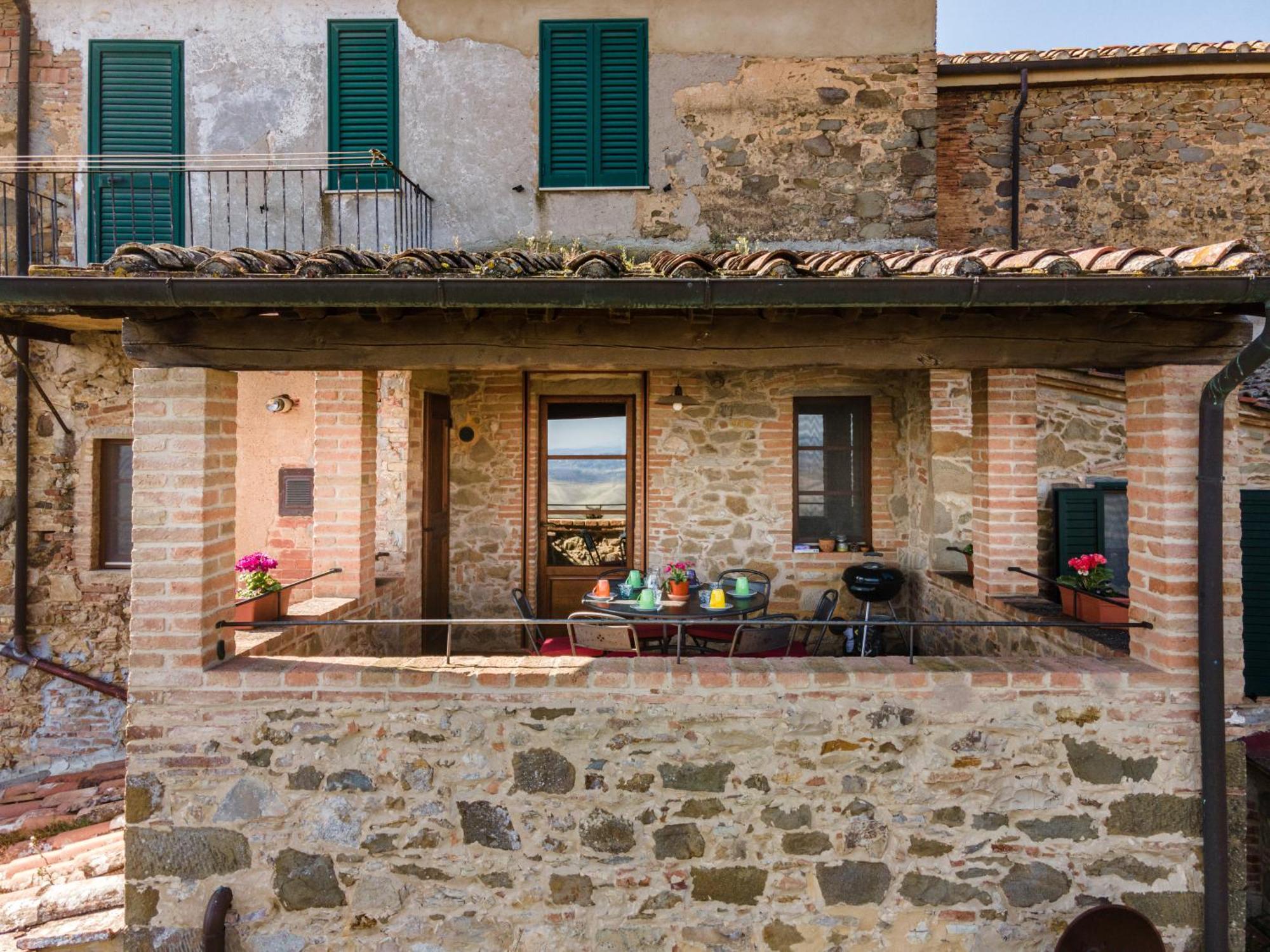 La Terrazza Villa Chianni Eksteriør billede