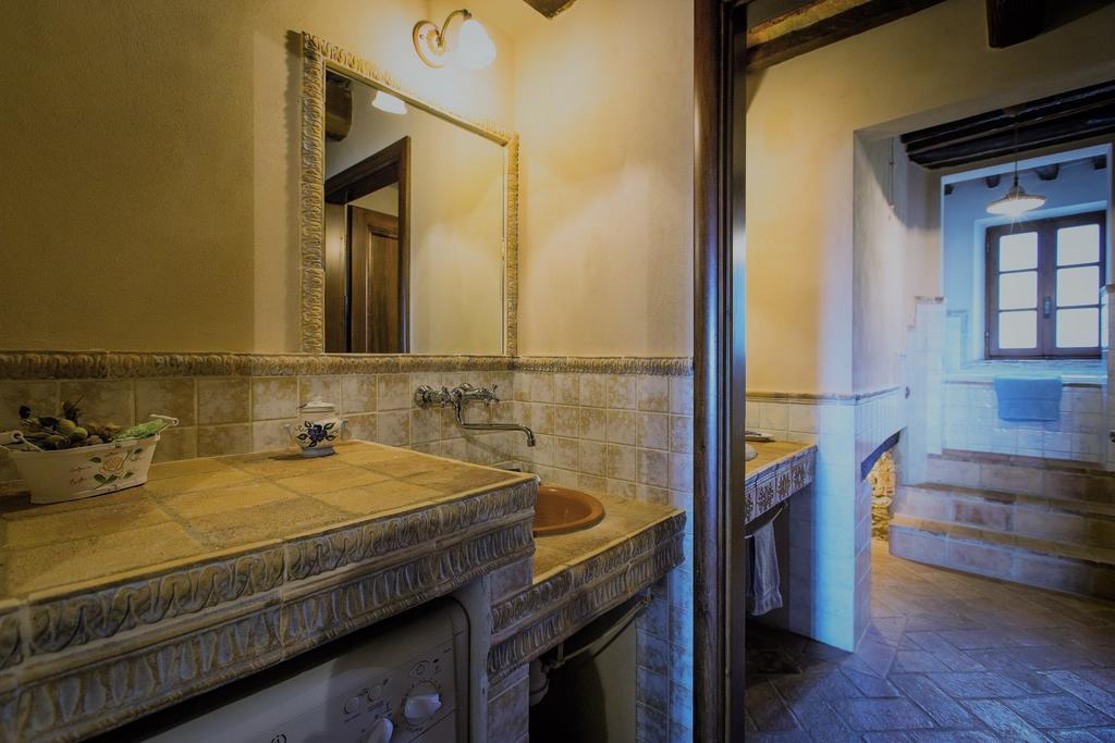 La Terrazza Villa Chianni Eksteriør billede
